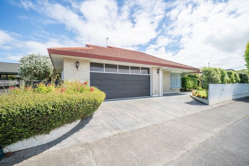 120 John F Kennedy Drive, Milson, Palmerston North - Carousel 1
