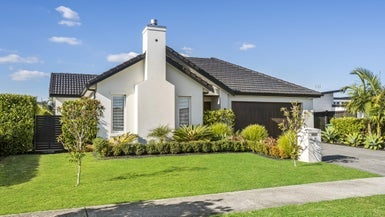 5 Canini Grove, Karaka, Papakura - Carousel 1