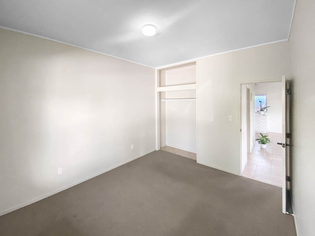 1/14 THE AVENUE, Albany, North Shore City - Carousel 7