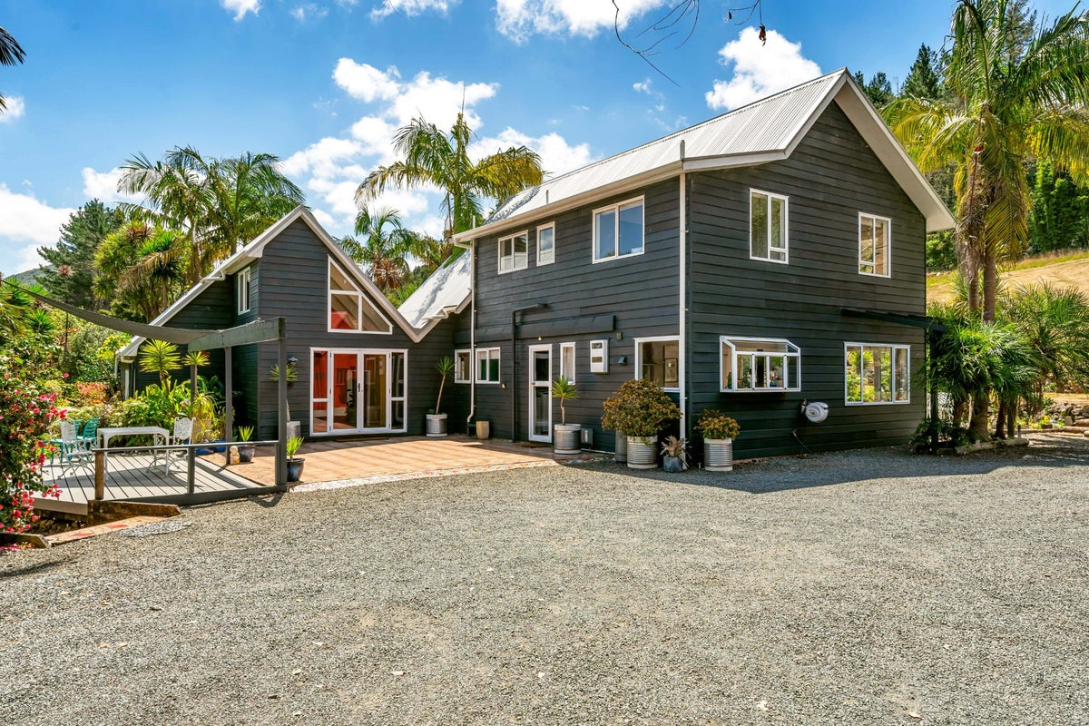 202 Cemetery Road, Whangarei - Carousel 2