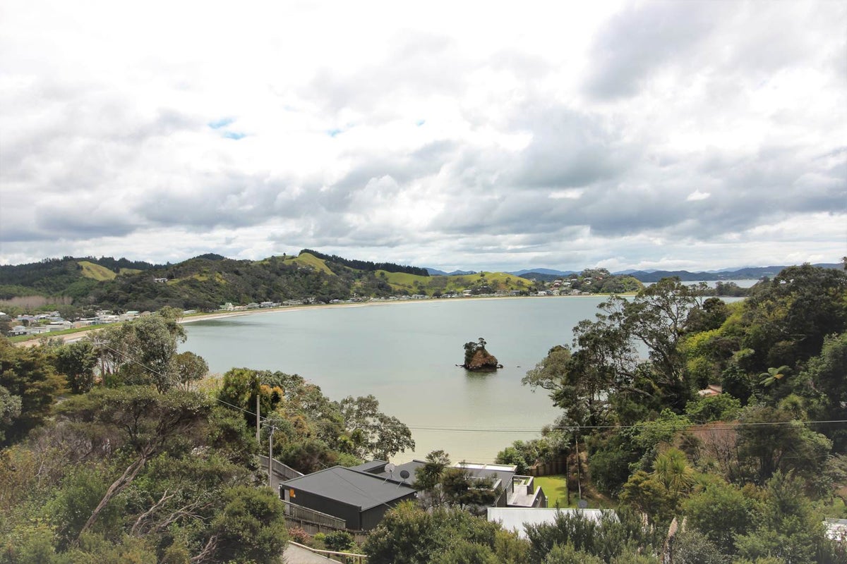 120 Rapata Road, Hikurangi - Carousel 1