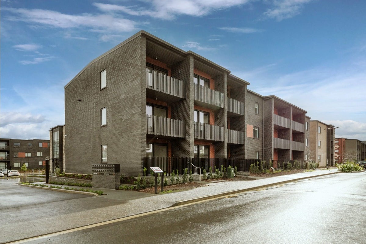106/11 Hinaki Street, Point England, Auckland - Carousel 1