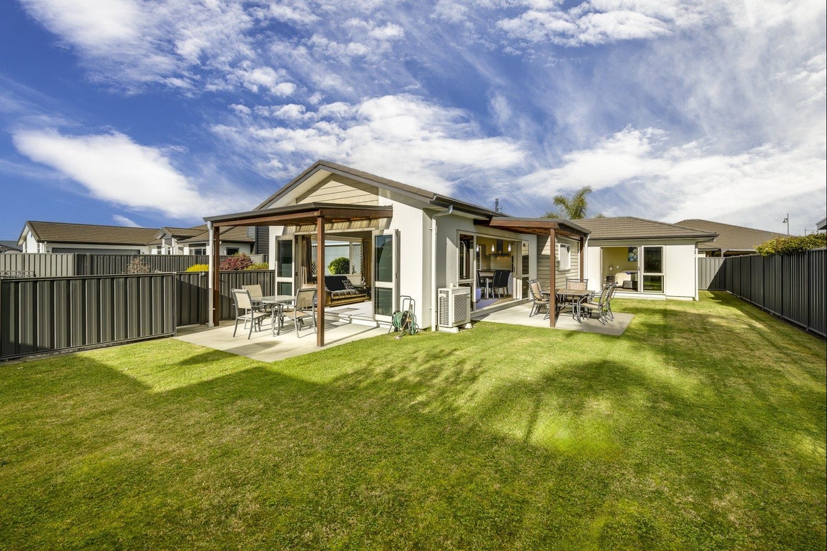 10 Ohau Place, Poraiti, Napier - Carousel 17