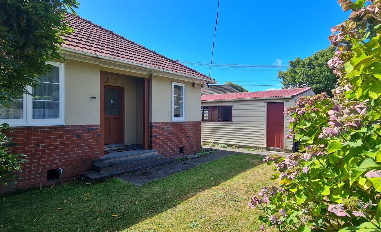 133 Waiwhetu Road, Waterloo, Lower Hutt - Carousel 13
