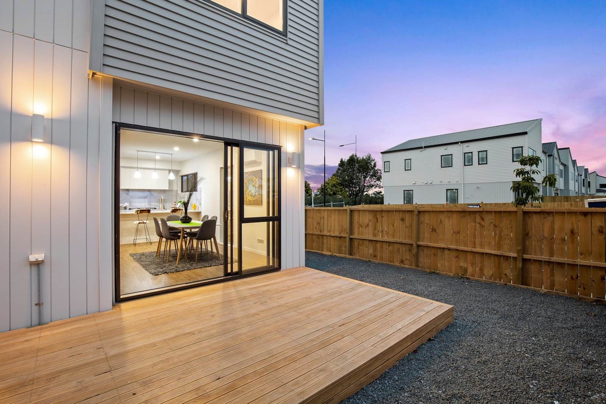 159 Grove Road, Papakura, Papakura - Carousel 16