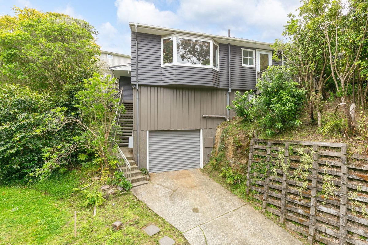 12 Goddard Grove, Churton Park, Wellington - Carousel 21