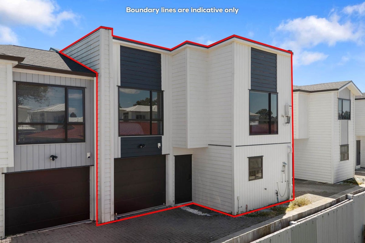 10E George Street, Mangere East, Auckland - Carousel 1