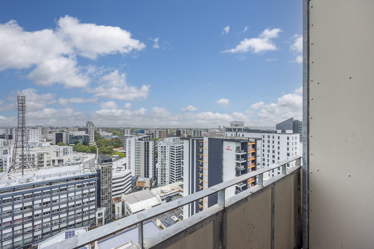 13B/82 Wakefield Street, Auckland Central, Auckland - Carousel 2