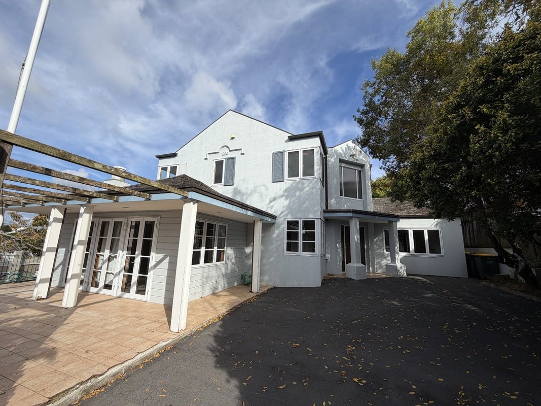 1A Renown Avenue, Greenlane, Auckland - Carousel 1