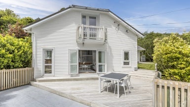44 Awarua Street, Ngaio, Wellington - Carousel 1