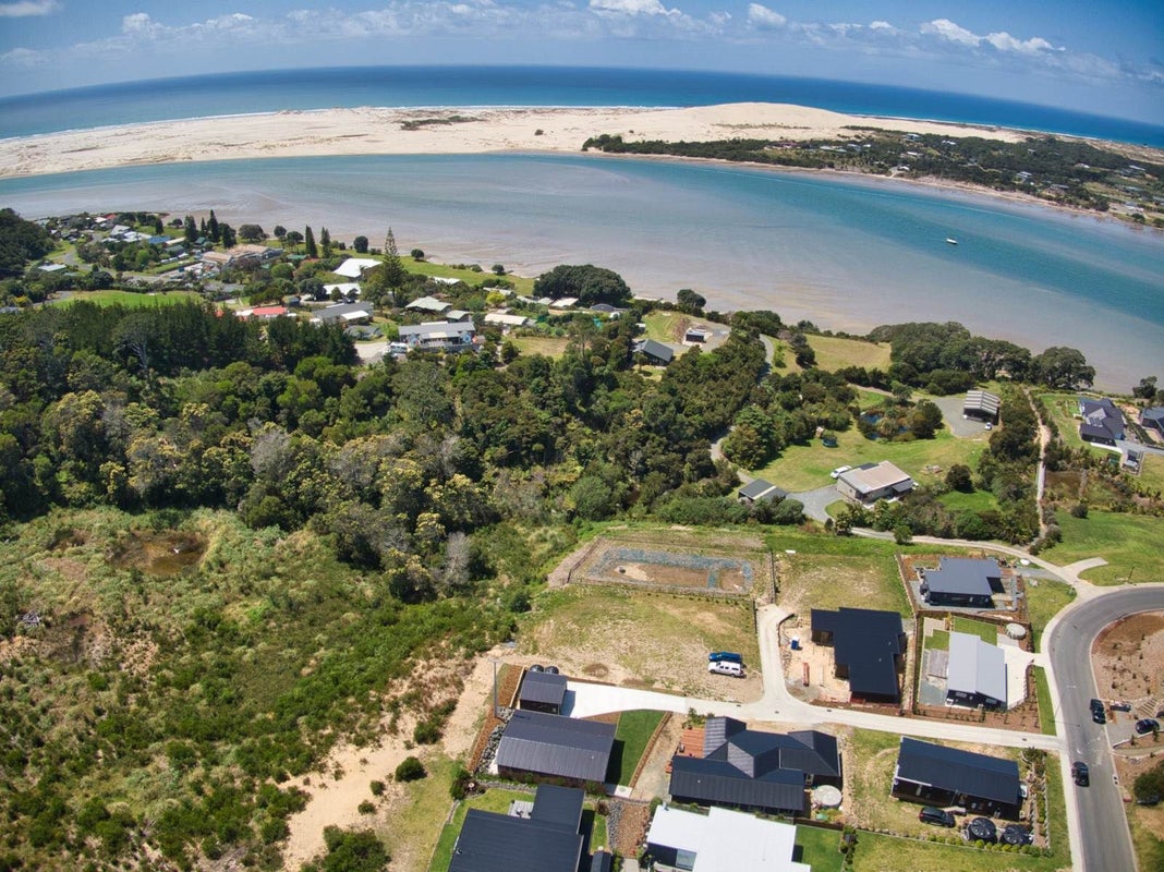 5 Shipwreck Way, Mangawhai Heads, Mangawhai - Carousel 2