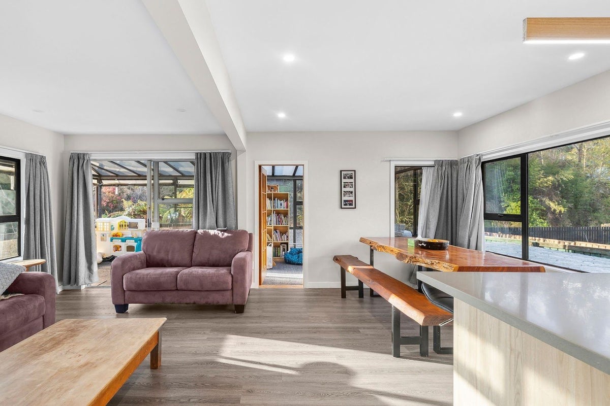 51 Arapiki Road, Stoke, Nelson - Carousel 1