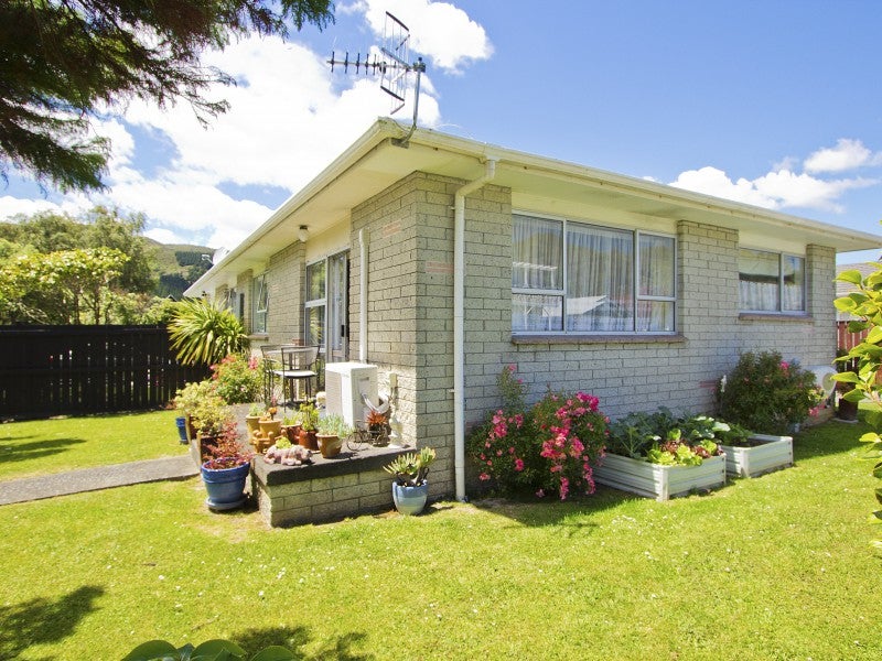 5B Enfield Street, Wainuiomata, Lower Hutt - Carousel 1