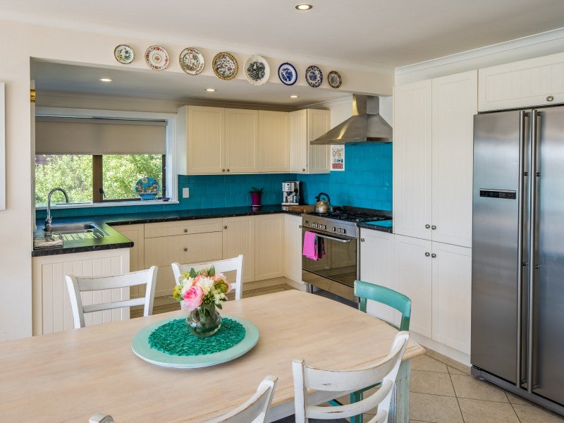 9 The Crowsnest, Whitby, Porirua - Carousel 2