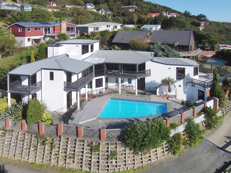 176 Paremata Road, Paremata, Porirua - Carousel 2