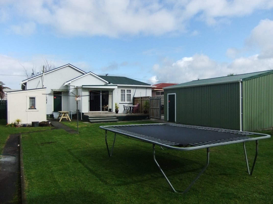 18 Roberts Avenue, Aramoho, Whanganui - Carousel 12