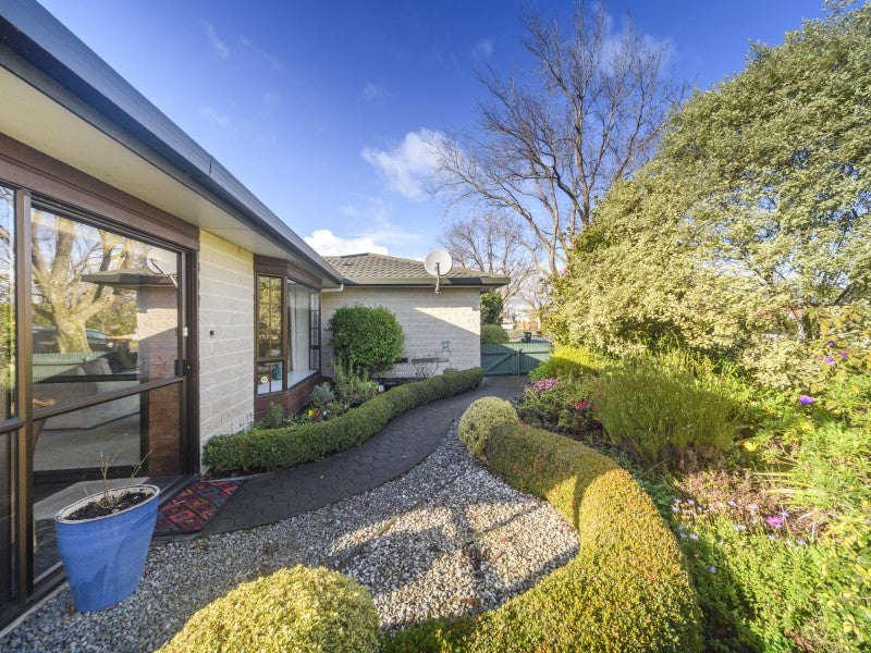 11B Rangitane Street, Palmerston North, Palmerston North - Carousel 2