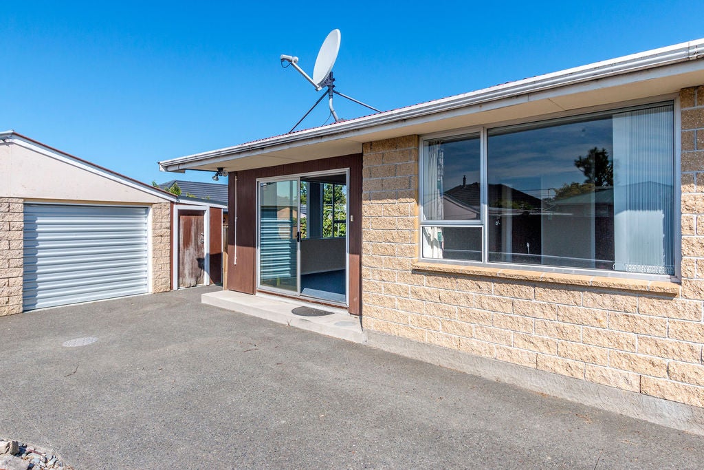 2/5 Leonie Place, Aranui, Christchurch - Carousel 1