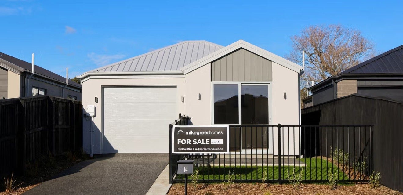 4 Comer Street, Halswell, Christchurch - Carousel 1