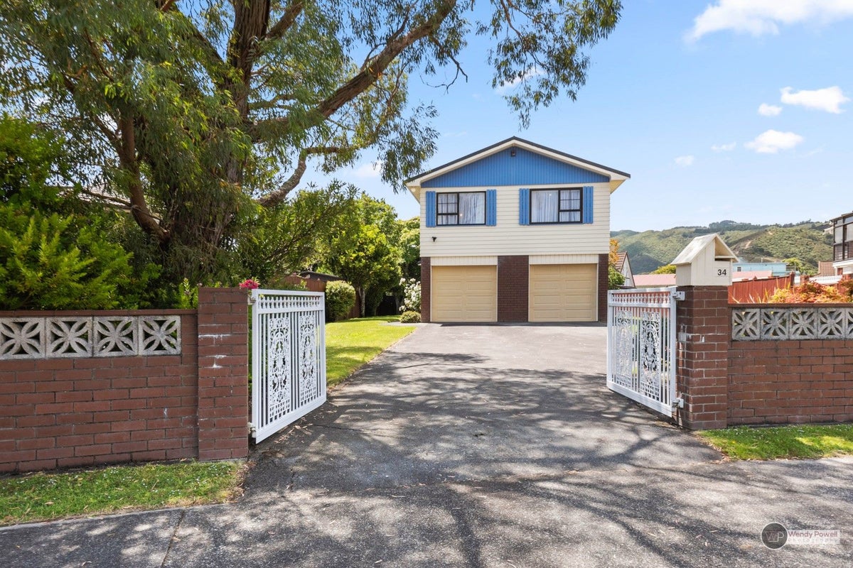 34 McEnroe Grove, Naenae, Lower Hutt - Carousel 23
