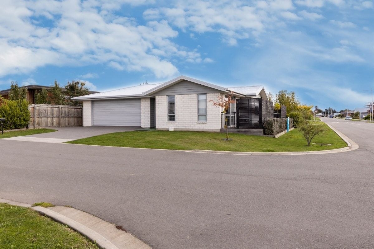 2 Piper Lane, Burleigh, Blenheim - Carousel 1