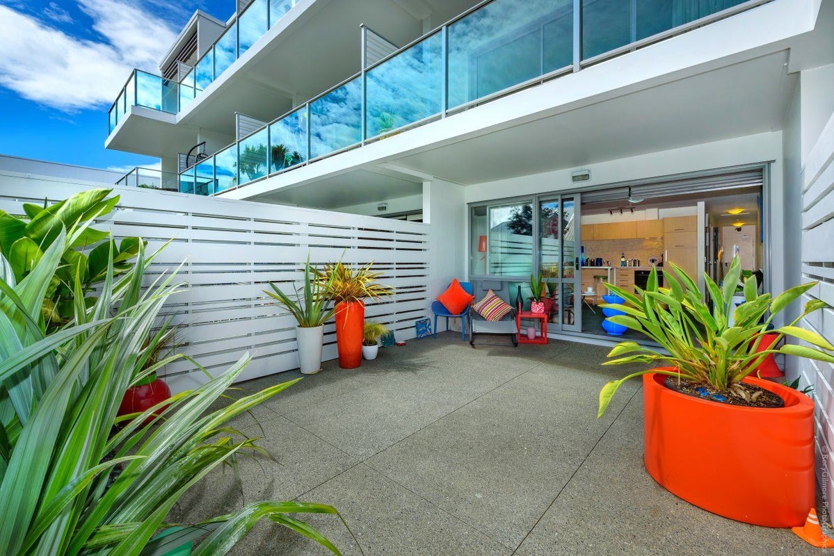 2/180 Peterborough Street, Christchurch Central, Christchurch - Carousel 2