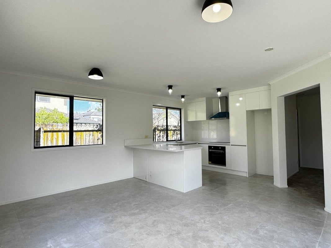 26 Srah Place, East Tamaki, Auckland - Carousel 2
