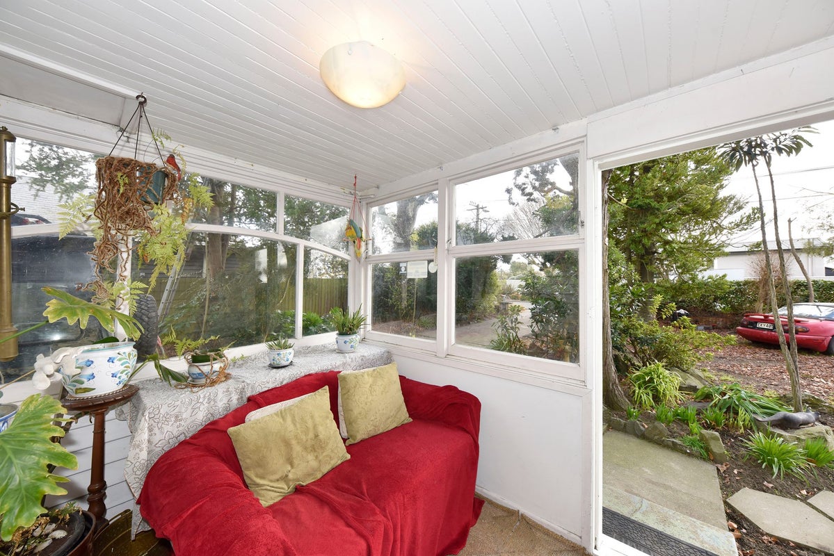 16 Hendon Street, Edgeware, Christchurch - Carousel 2