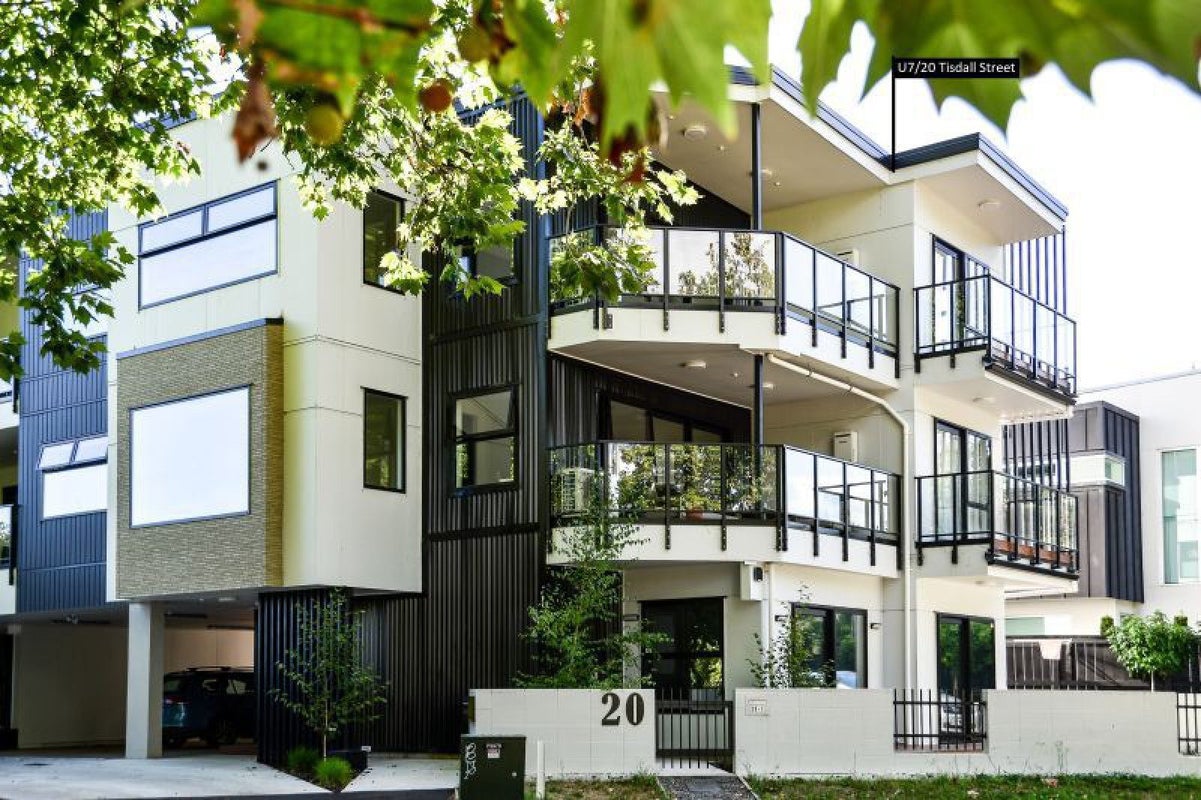 7/20 Tisdall Street, Hamilton Central, Hamilton - Carousel 1