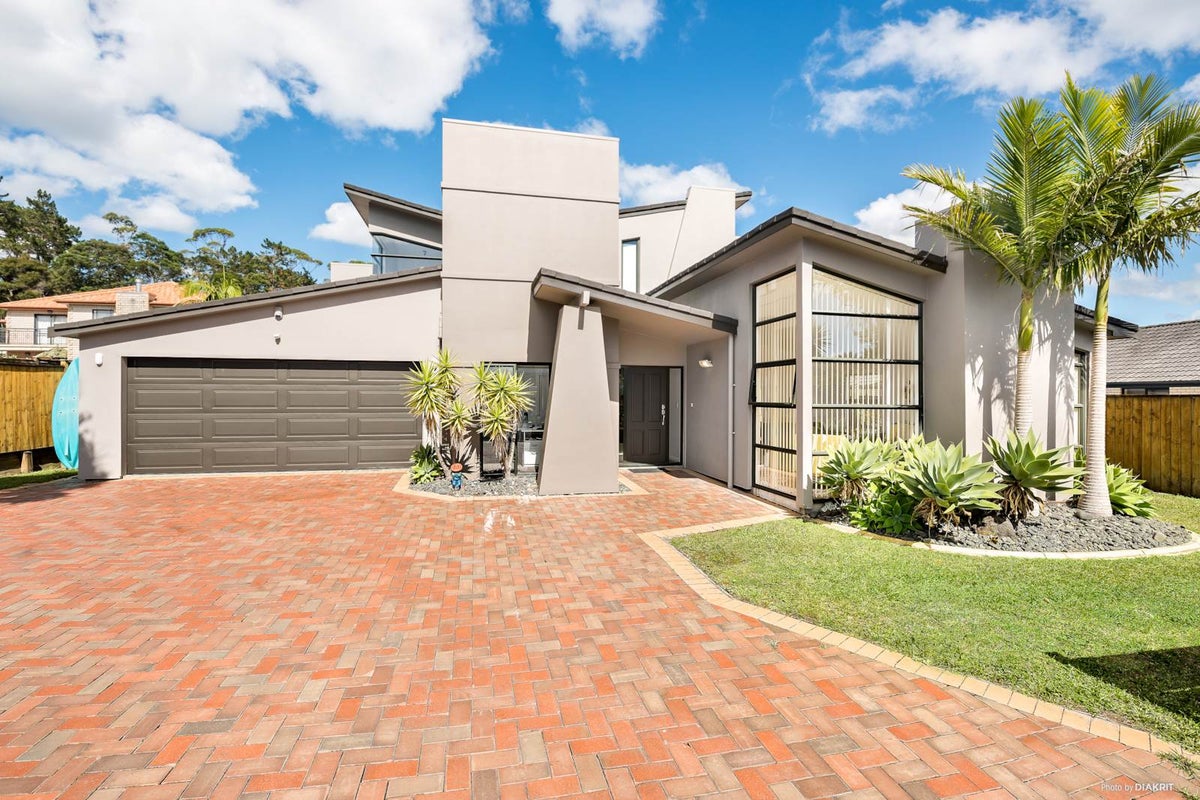103 Hugh Green Drive, Pinehill, Auckland - Carousel 1