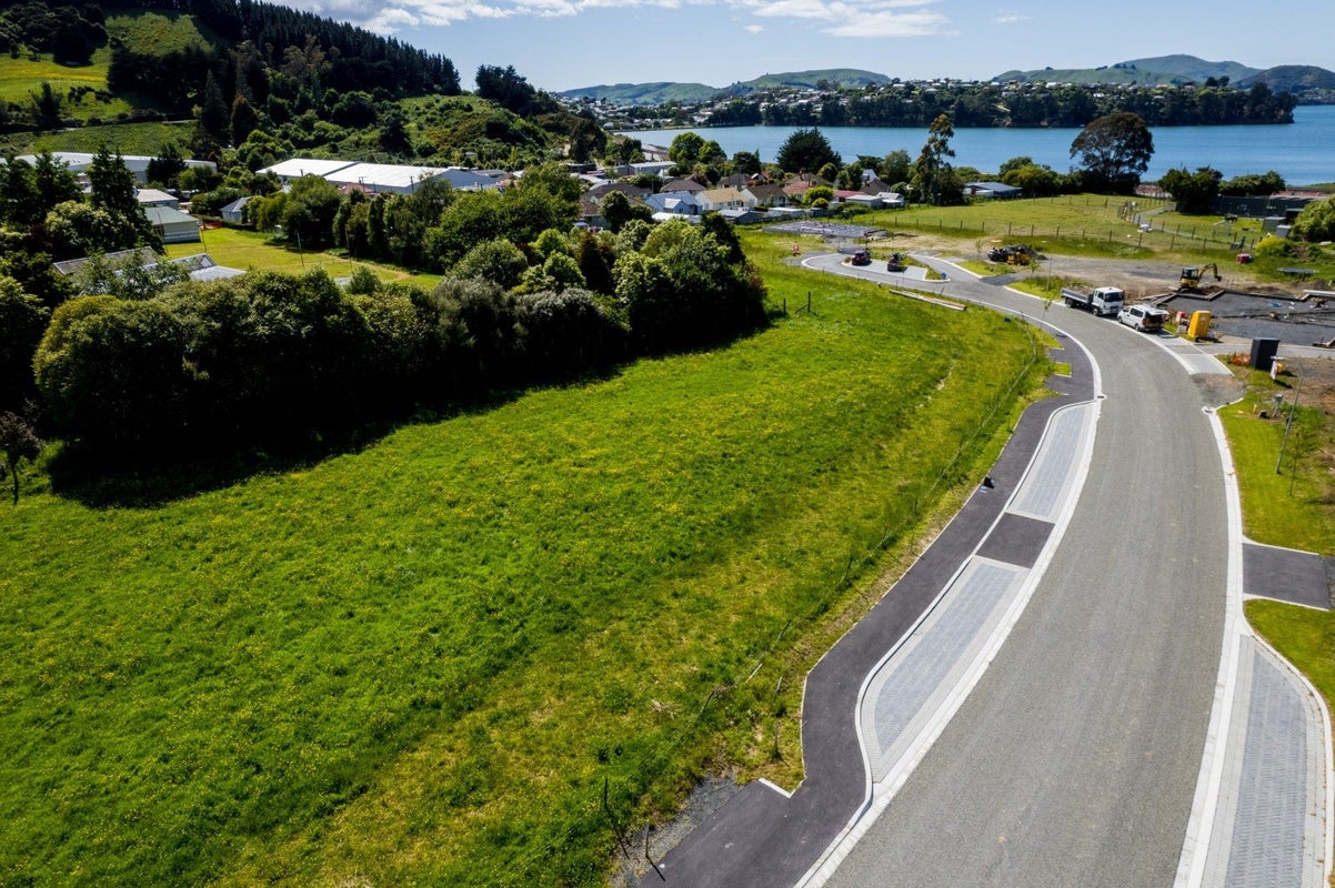 5 Shirley Lane, Sawyers Bay, Dunedin - Carousel 1