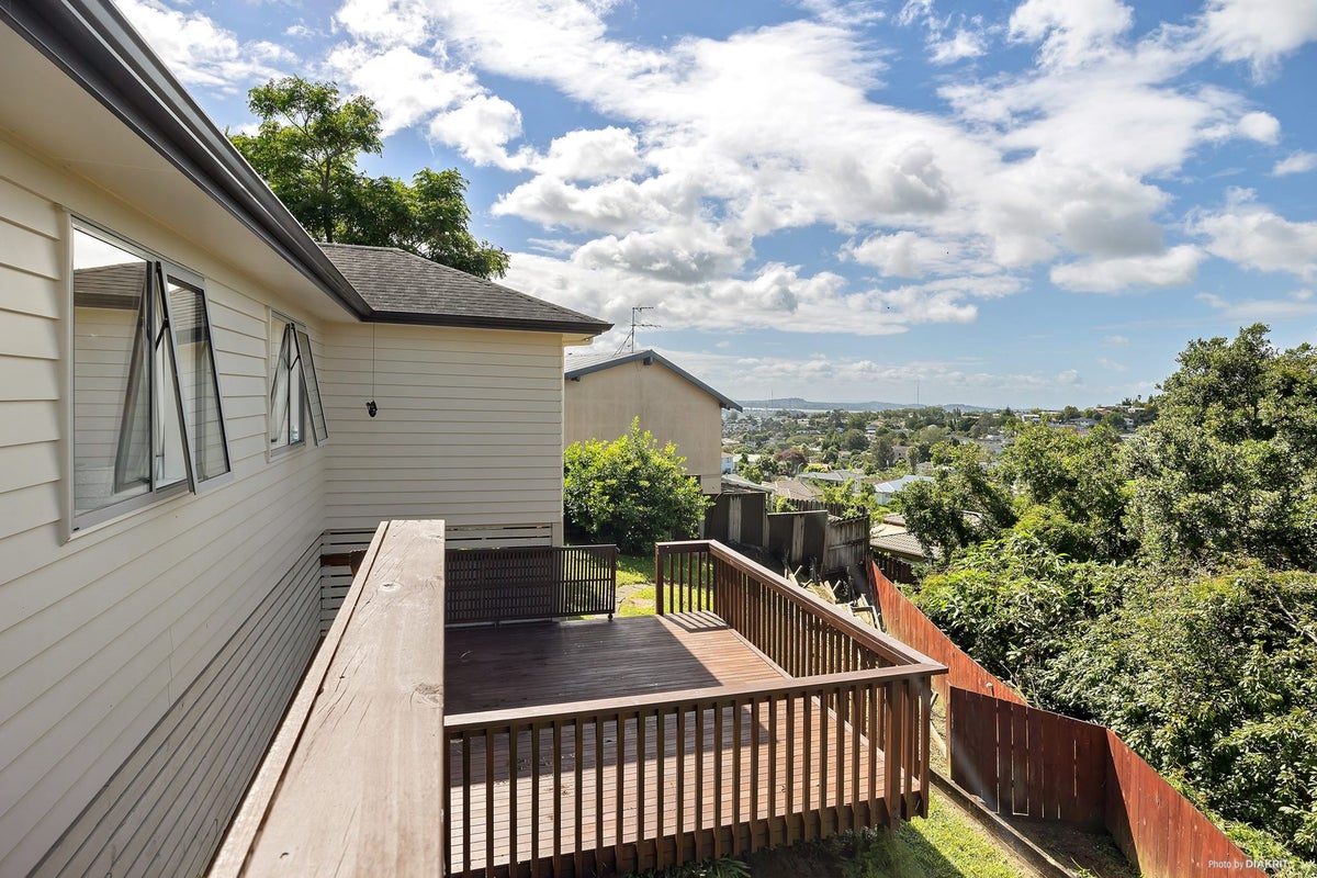 1/15 Cherry Tree Place, Massey, Waitakere - Carousel 2
