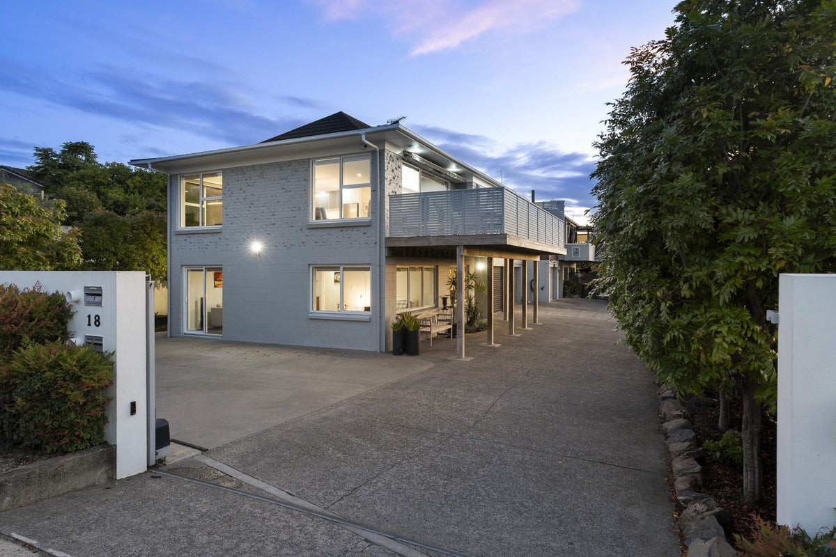 1/18 Abercrombie Street, Howick, Auckland - Carousel 1