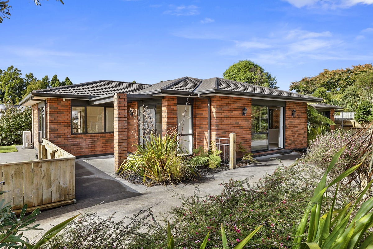 72 Karamea Street, Whalers Gate, New Plymouth - Carousel 2