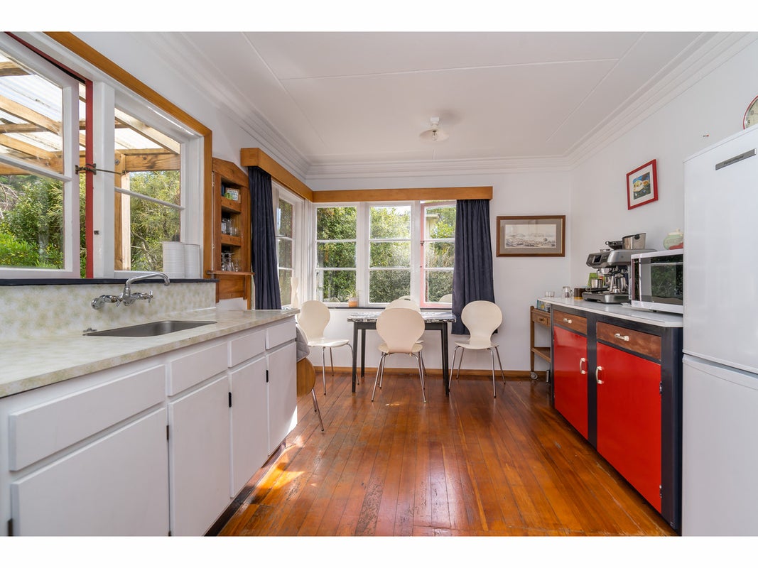 17 Mihiwaka Road, Long Beach, Port Chalmers - Carousel 2