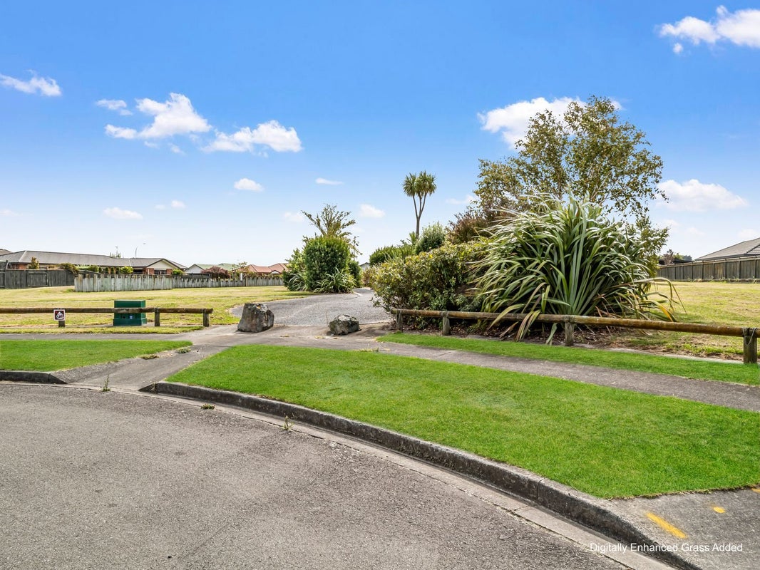 1 Nevada Way, Kelvin Grove, Palmerston North - Carousel 34