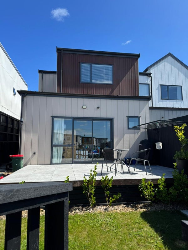 8 Canna Street, Totara Park, Auckland - Carousel 2