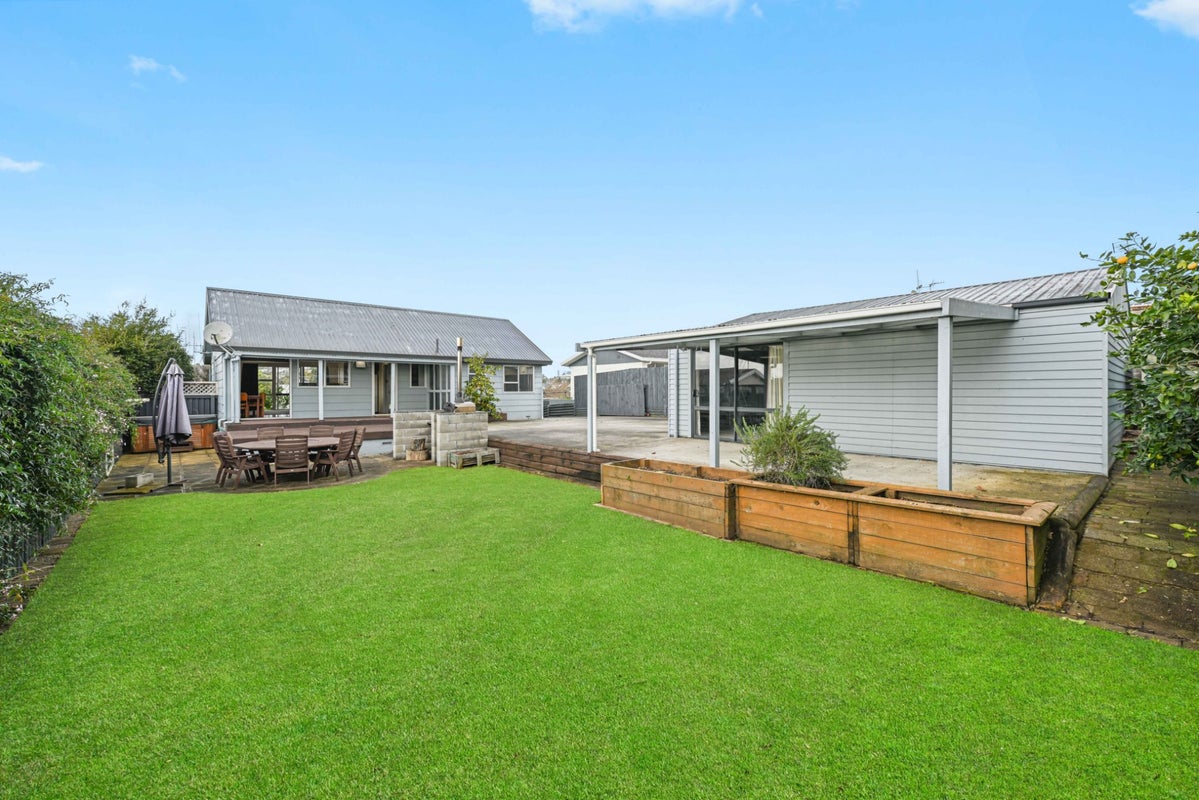 54 Rodney Street, Nawton, Hamilton - Carousel 1