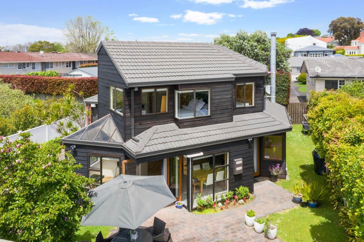 64B Onslow Avenue, Epsom, Auckland - Carousel 1