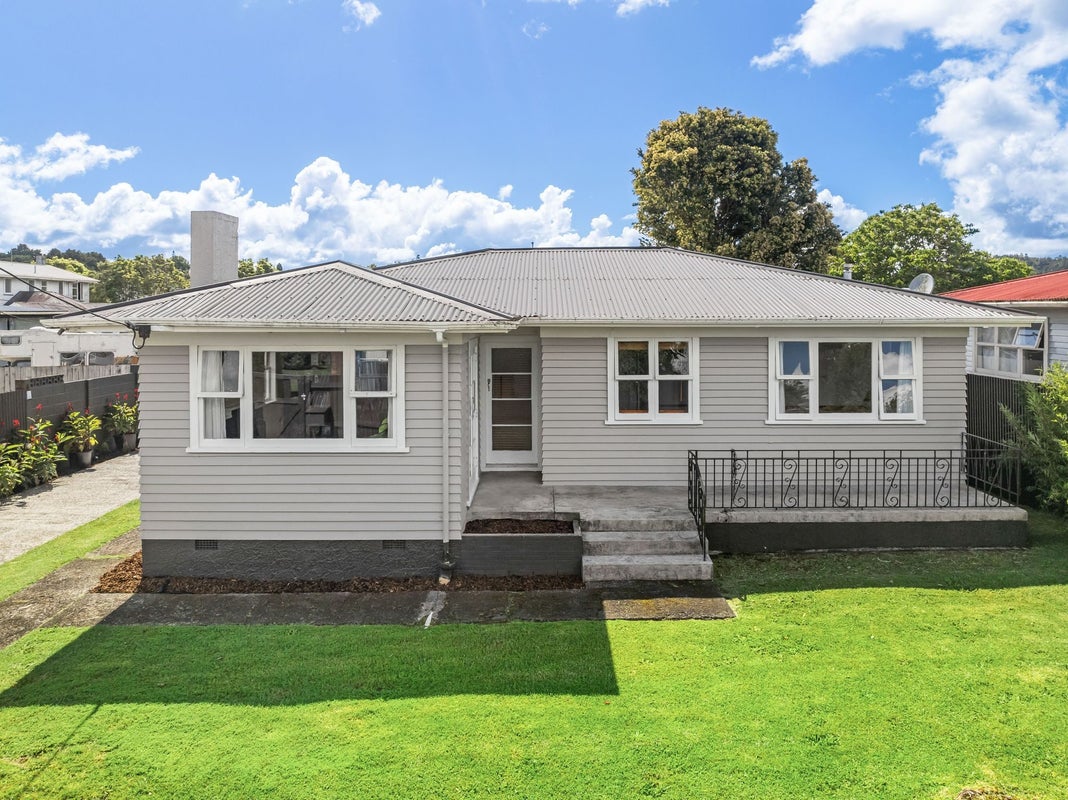 26 Taraire Crescent, Otangarei, Whangarei - Carousel 1