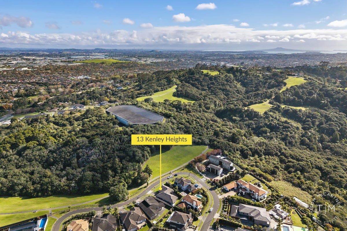13 Kenley Heights, Flat Bush, Auckland - Carousel 21