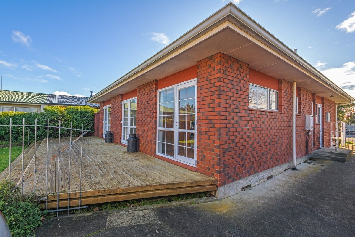 48 Maxwells Line, Awapuni, Palmerston North - Carousel 2