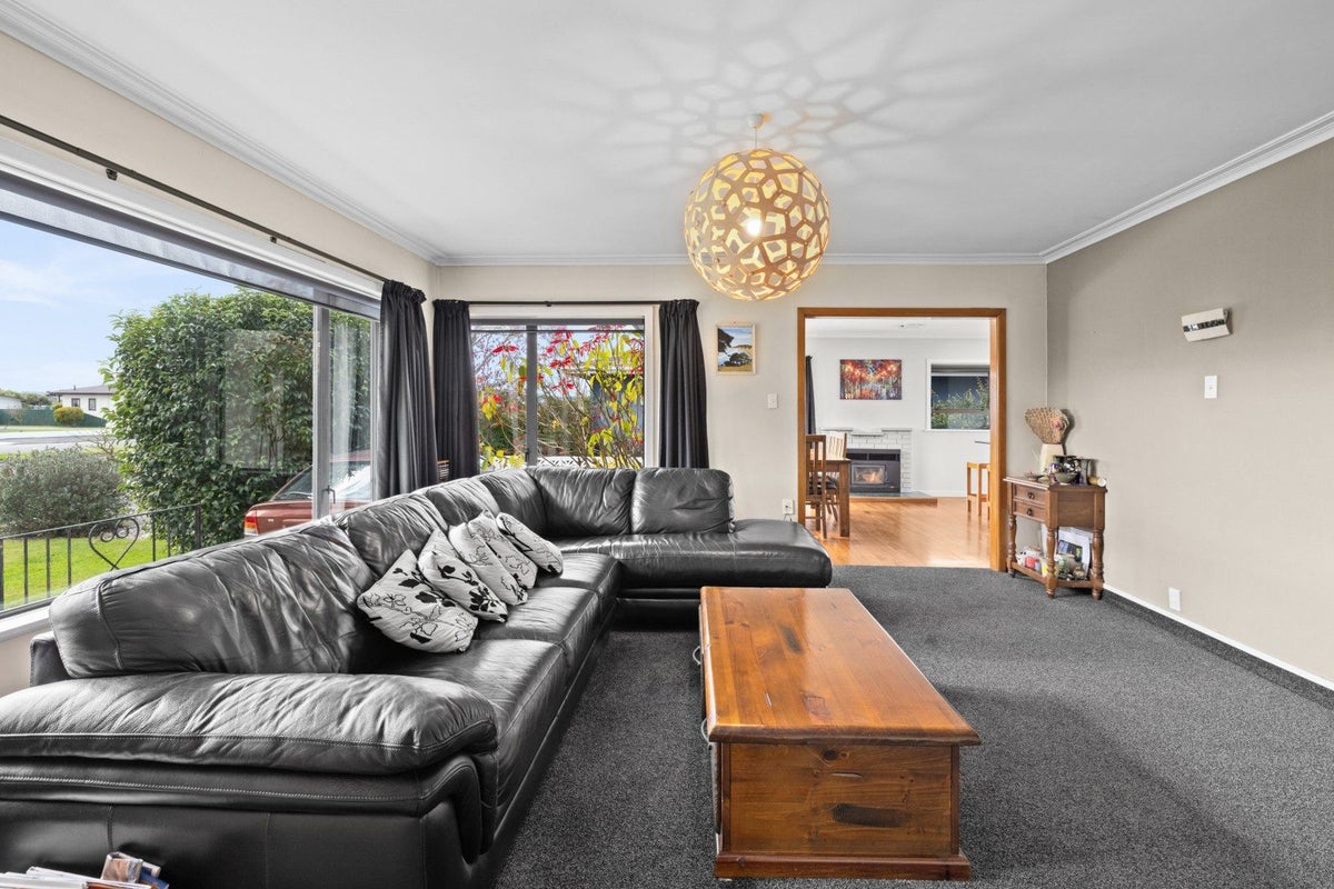 318 Kennedy Road, Onekawa, Napier - Carousel 2