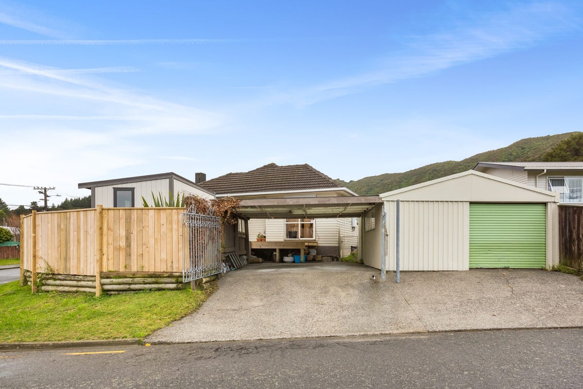 32 Ruthven Road, Wainuiomata, Lower Hutt - Carousel 15