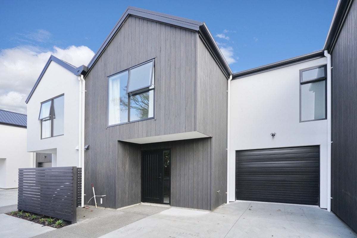 4/31 Champion Street, Edgeware, Christchurch - Carousel 12