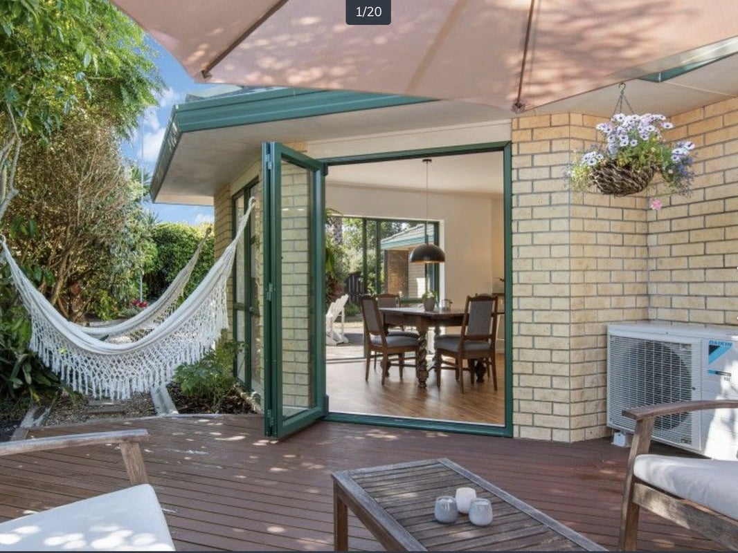 7 Karia Grove, Papamoa Beach, Papamoa - Carousel 1
