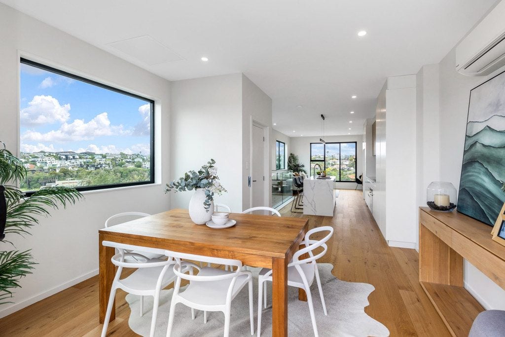 14/32 Karori Crescent, Orakei, Auckland - Carousel 2