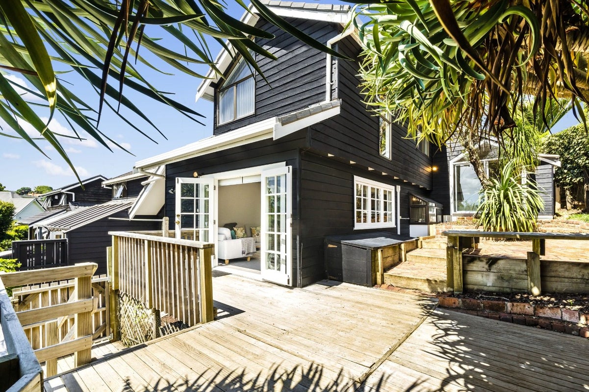 1/159 Orakei Road, Remuera, Auckland - Carousel 1