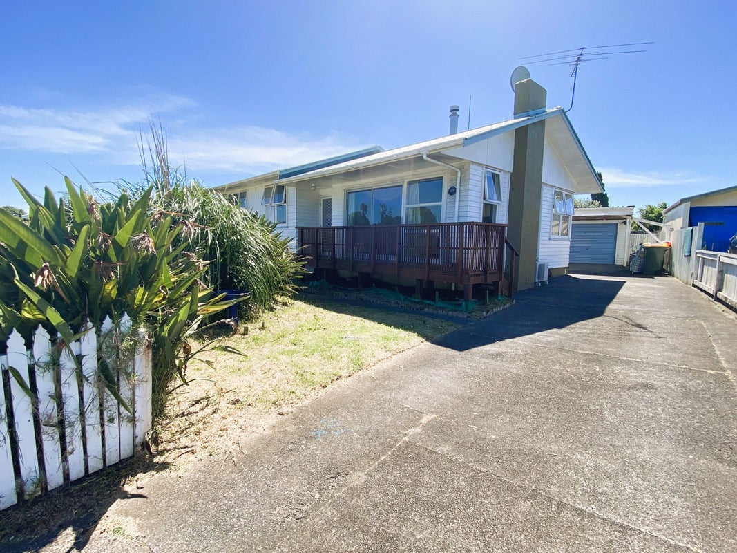 8 Hywell Place, Manurewa, Auckland - Carousel 2