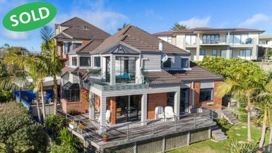 2/15 Pounamu Place, Shelly Park, Auckland - Carousel 1